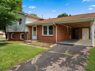 Property at 816 Nancy St, Versailles, KY