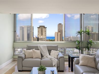 500 University Ave APT 2204