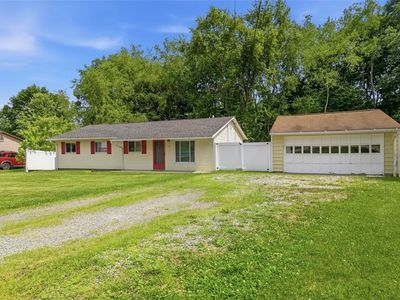 Property at 225 Sandalwood Dr, Cranberry Township, PA