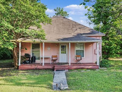 301 Dogwood Ave