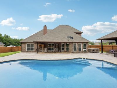 405 Edgewood Ter