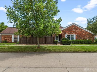 Property at 2222 Barclay Ct, Fairborn, OH