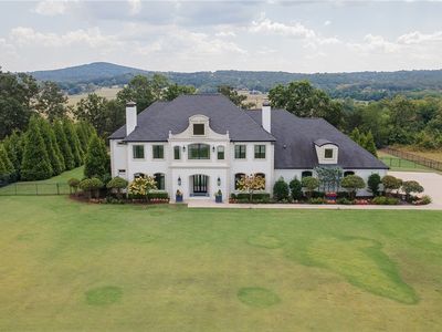 2607 Riverfront Ln