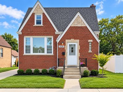 Property at 3226 Grand Blvd, Brookfield, IL