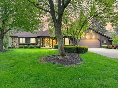 2338 Meadowdown Dr