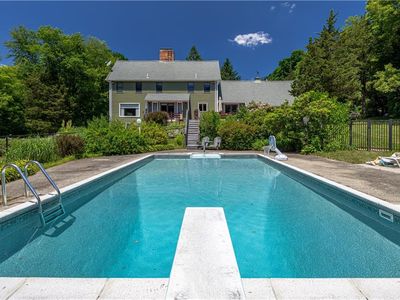 117 S Killingly Rd
