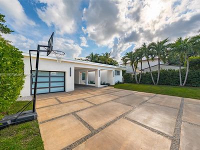 3141 N Bay Rd