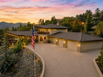 1515 N Happy Valley Rd