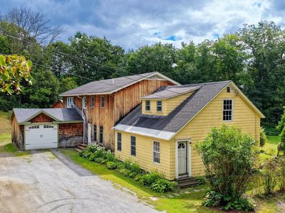 11 Maple Street