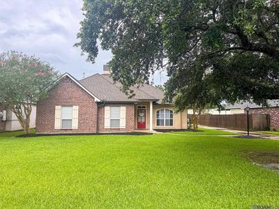 17086 Rennes Rd