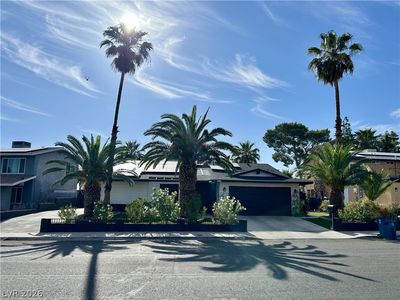 5036 Rollingwood Dr