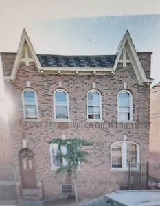 3012 Wallace Ave