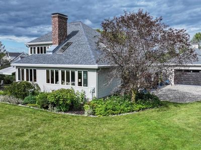 727 Goose Bay Drive