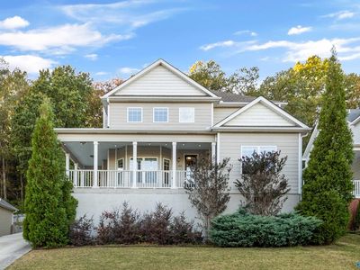 182 Hollington Dr NE