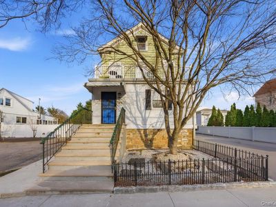 164 aka 166 Crescent Place