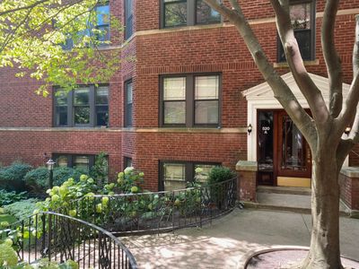 520 Sheridan Rd APT 2A