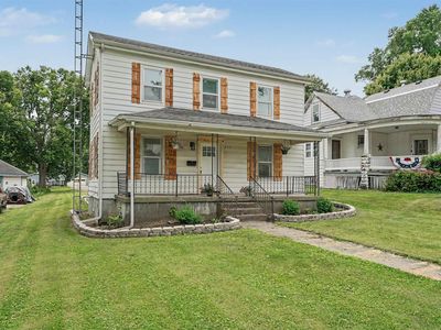Property at 433 8th St, Lincoln, IL