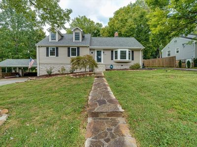 1204 Aladdin Rd
