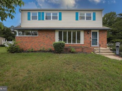 6 Sunset Dr