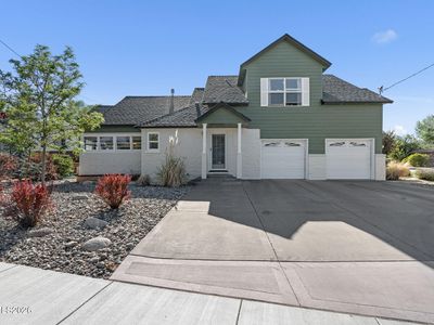 300 Country Club Dr