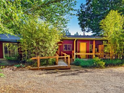 2211 Dick George Rd