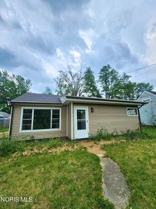 Property at 5513 Fleet Rd, Toledo, OH