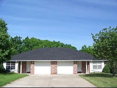 5189-5191 W Louisville Ct