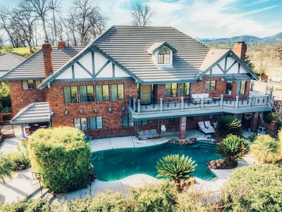 12770 River Hills Dr