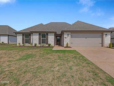 435 Fairway Blvd