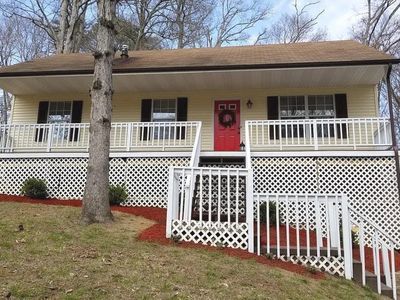 1044 Rimrock Rd