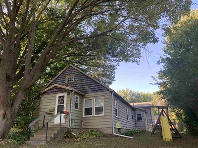 Property at 31 2nd St W, Riverside, IA