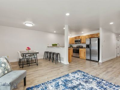 3147 Cattail St APT C