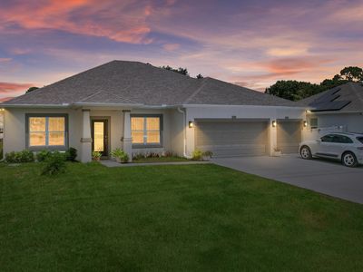 2306 SW Pamona Street