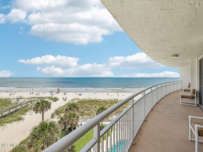 1601 OCEAN Drive #402