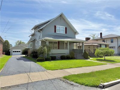 212 E Meyer Ave