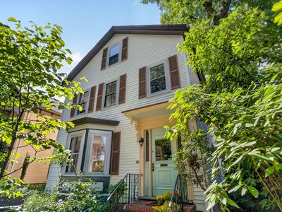 38 Holbrook St