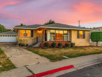 6223 Mesita Dr