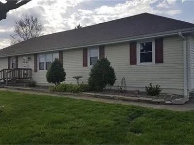 5670 SW State Route T