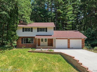 Property at 10353 McGregor Rd, Pinckney, MI