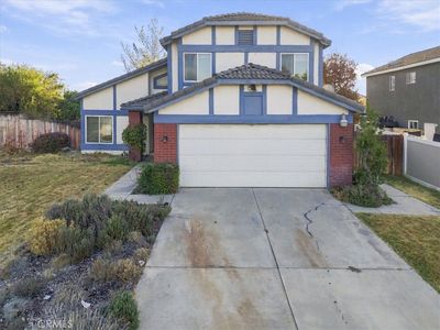 2243 N Maple Ave