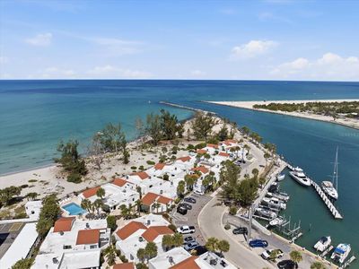 1585 Tarpon Center Dr APT 20