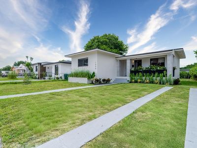 1550 NW 52nd St