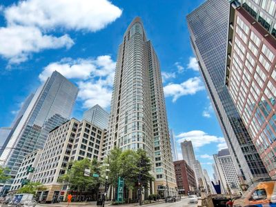 345 N La Salle Dr APT 3306