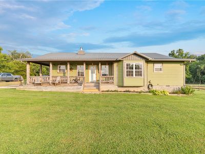 495 W Sharp Rd