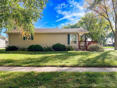 Property at 1646 Lawnridge Ave SE, Huron, SD