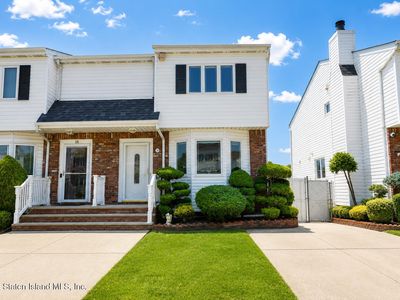 20 Lyle Ct