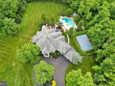 100 E Holland Rd