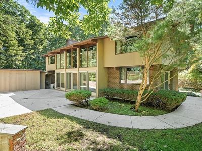 7 Arnold Rd