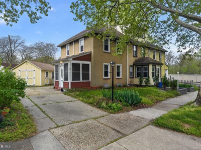 505 Paris Ave