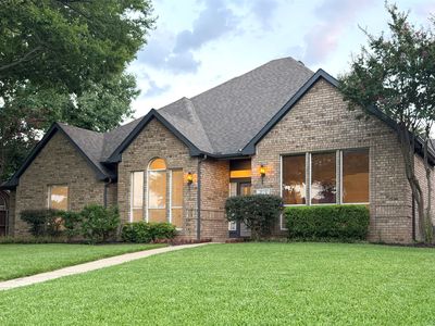 719 Parkway Blvd